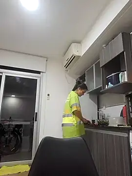 Snapshot of Danielaeliana chatting on 28, 11, 2025 Danielaeliana online show from 28, 11, 2025