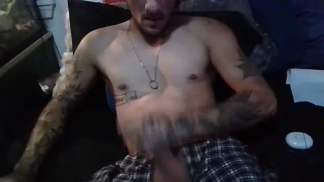 Snapshot of longdme33 chatting on 3, 10, 2025 longdme33 online show from 3, 10, 2025