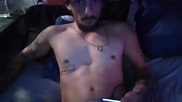 Snapshot of longdme33 chatting on 2, 11, 2025 longdme33 online show from 2, 11, 2025