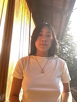 EmLy02 online show from 25, 11, 2025