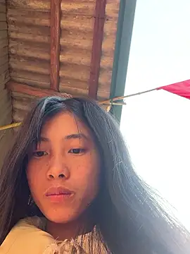 EmLy02 online show from 13, 1, 2026