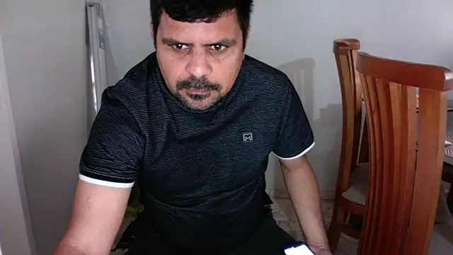 Snapshot of Diabloproducciones chatting on 9, 11, 2025 Diabloproducciones online show from 9, 11, 2025