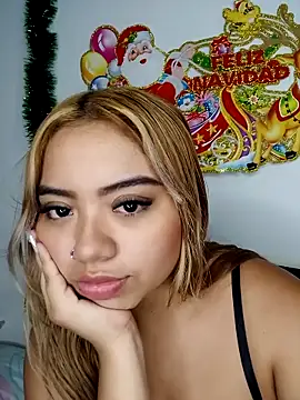 Emily  Hott online show from 19, 12, 2025