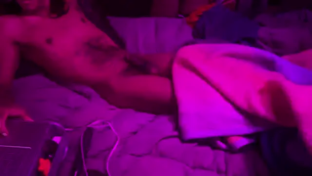 Snapshot of caliboi4 chatting on 26, 11, 2025 caliboi4 online show from 26, 11, 2025