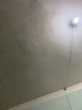 qinejr37 online show from 25, 11, 2025