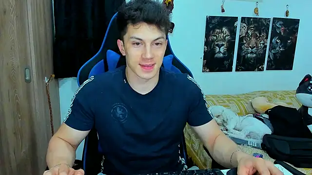 Snapshot of javiersexymann chatting on 11, 1, 2025 javiersexymann online show from 11, 1, 2025