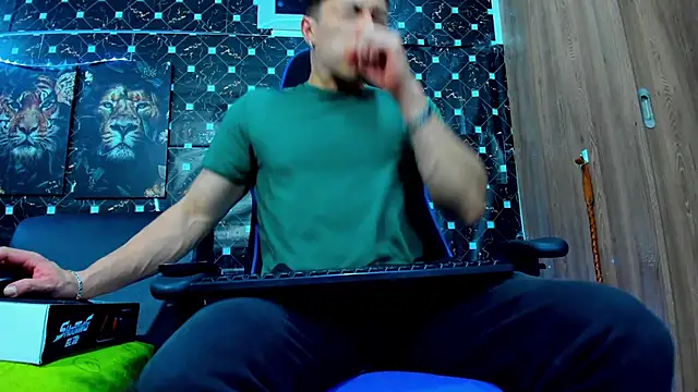 Snapshot of javiersexymann chatting on 9, 9, 2025 javiersexymann online show from 9, 9, 2025