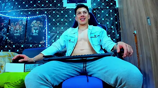 Snapshot of javiersexymann chatting on 25, 9, 2025 javiersexymann online show from 25, 9, 2025