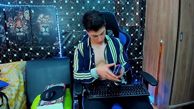 Snapshot of javiersexymann chatting on 30, 9, 2025 javiersexymann online show from 30, 9, 2025