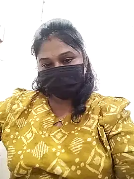 Snapshot of chaitara-reddy chatting on 2, 11, 2025 chaitara-reddy online show from 2, 11, 2025