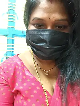 Snapshot of chaitara-reddy chatting on 18, 4, 2026 chaitara-reddy online show from 18, 4, 2026
