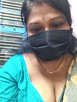 Snapshot of chaitara-reddy chatting on 28, 4, 2026 chaitara-reddy online show from 28, 4, 2026