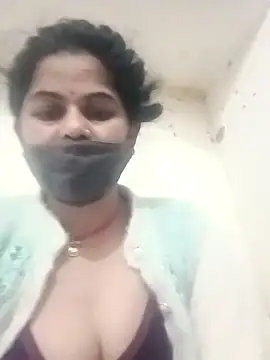 JULEE-740 online show from 30, 11, 2025