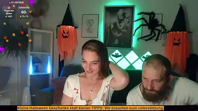 Snapshot of XBellaXundXUweX chatting on 21, 10, 2025 XBellaXundXUweX online show from 21, 10, 2025