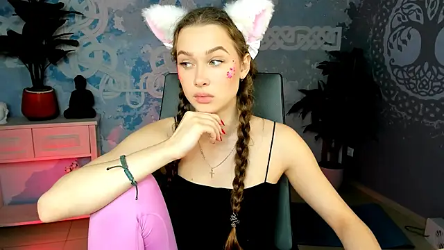 Snapshot of ArielSykes chatting on 9, 9, 2025 ArielSykes online show from 9, 9, 2025