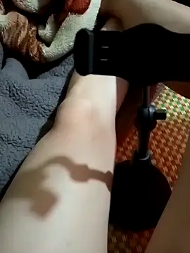 Snapshot of lucybaby00 chatting on 11, 11, 2025 lucybaby00 online show from 11, 11, 2025