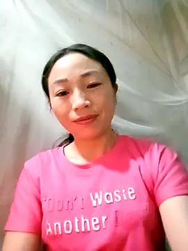 Snapshot of lucybaby00 chatting on 25, 11, 2025 lucybaby00 online show from 25, 11, 2025