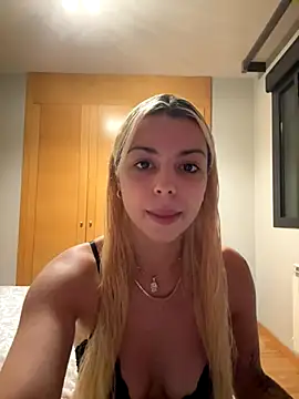 NoeliaGarcia17 online show from 19, 9, 2025