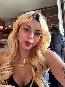 NoeliaGarcia17 online show from 3, 10, 2025