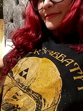 mae lyra online show from 26, 3, 2026