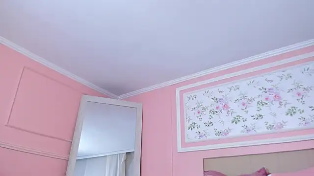 Snapshot of mae_lyra chatting on 8, 5, 2026 mae lyra online show from 8, 5, 2026