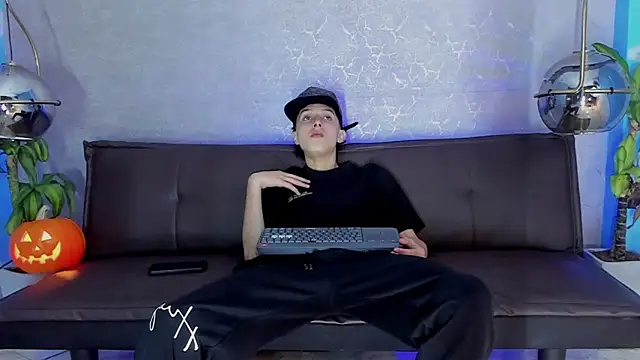 ArthurCox online show from 28, 10, 2025