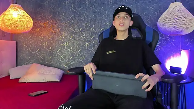 ArthurCox online show from 13, 11, 2025