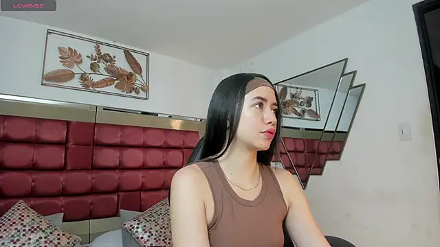 SaraWagner  online show from 24, 3, 2026