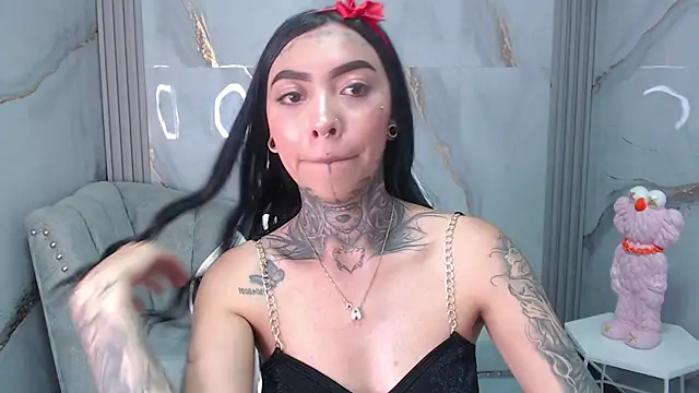 Ashley Blum v online show from 16, 9, 2025