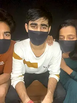 Snapshot of Joy_Love_Roxie chatting on 12, 10, 2025 Joy Love Roxie online show from 12, 10, 2025