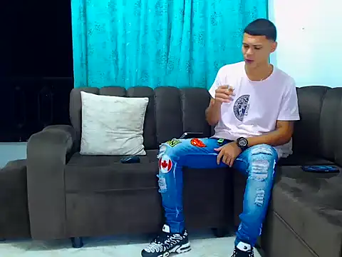 Snapshot of jefferson_exotic21 chatting on 19, 9, 2025 jefferson exotic21 online show from 19, 9, 2025