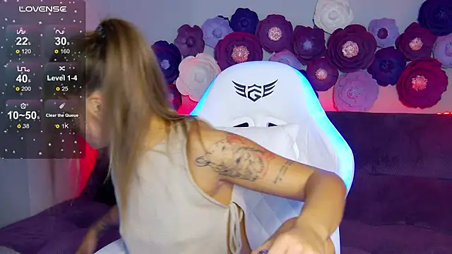 LindaBrilliant online show from 15, 9, 2025