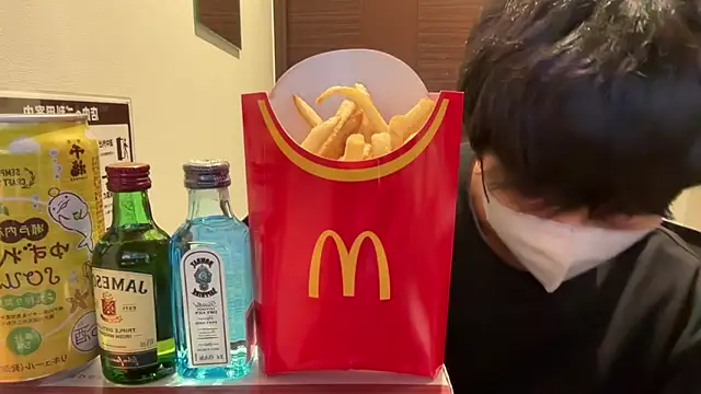 Snapshot of akkan_6868 chatting on 1, 12, 2025 akkan 6868 online show from 1, 12, 2025