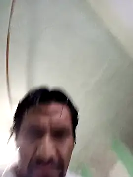 Snapshot of ReyesSau chatting on 5, 11, 2025 ReyesSau online show from 5, 11, 2025