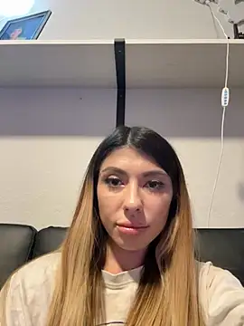 bbgurlnickii online show from 25, 10, 2025