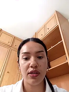 Snapshot of gigifontaine__ chatting on 4, 3, 2026 gigifontaine online show from 4, 3, 2026