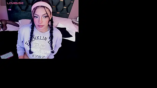 Micki   online show from 30, 10, 2025