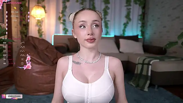 Snapshot of BabyyyLunaX chatting on 13, 6, 2026 BabyyyLunaX online show from 13, 6, 2026