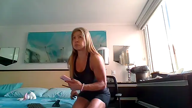 Mirianzapata 1 online show from 30, 11, 2025