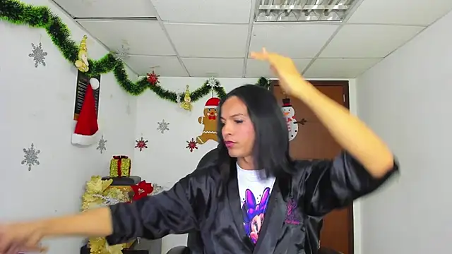 Snapshot of Aisha_hotts777 chatting on 23, 12, 2025 Aisha hotts777 online show from 23, 12, 2025