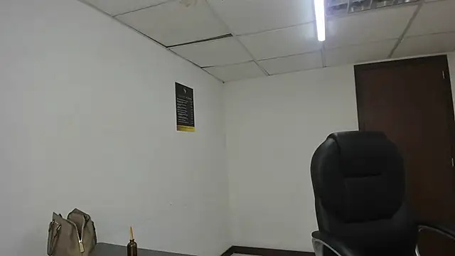 Snapshot of Aisha_hotts777 chatting on 27, 2, 2026 Aisha hotts777 online show from 27, 2, 2026