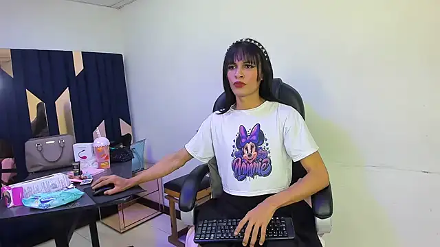 Snapshot of Aisha_hotts777 chatting on 11, 4, 2026 Aisha hotts777 online show from 11, 4, 2026