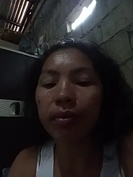 Snapshot of oceanlover23 chatting on 2, 11, 2025 oceanlover23 online show from 2, 11, 2025