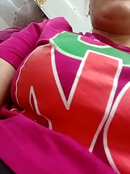 Snapshot of _Babyrose_ chatting on 4, 3, 2026 Babyrose online show from 4, 3, 2026