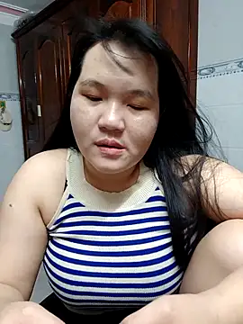 Snapshot of _Babyrose_ chatting on 4, 4, 2026 Babyrose online show from 4, 4, 2026