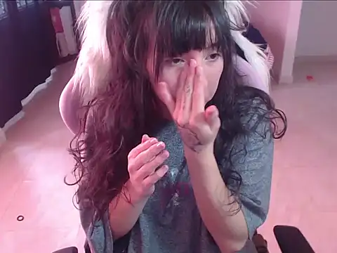 ScarlettShirahoshi online show from 17, 2, 2026