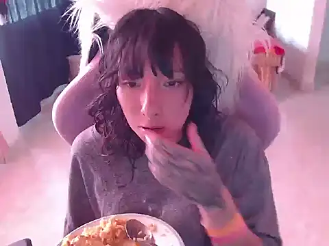 ScarlettShirahoshi online show from 7, 4, 2026