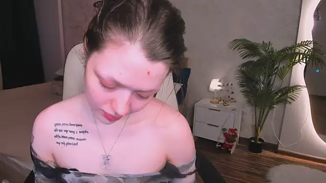 Lunar Lily online show from 19, 1, 2026