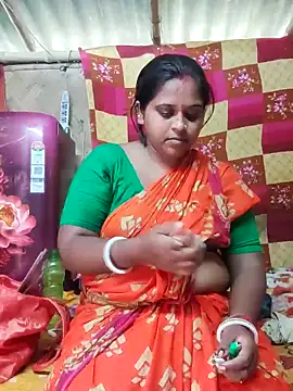 Snapshot of Hot-Show2 chatting on 18, 9, 2025 Hot-Show2 online show from 18, 9, 2025