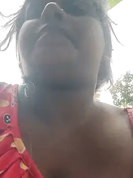 Snapshot of Hot-Show2 chatting on 5, 10, 2025 Hot-Show2 online show from 5, 10, 2025